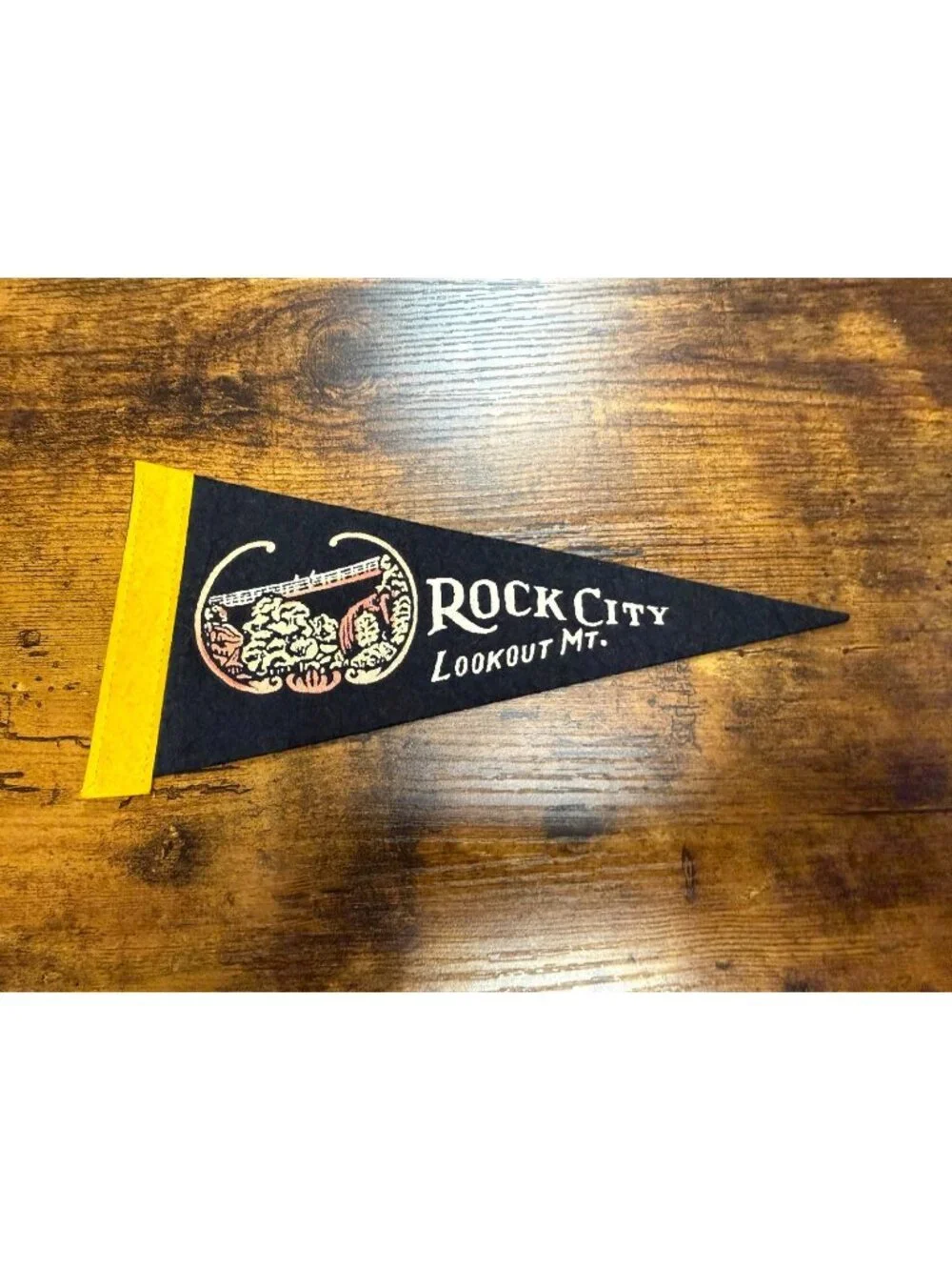 Vintage Rock City, Lookout Mt. mini pennant